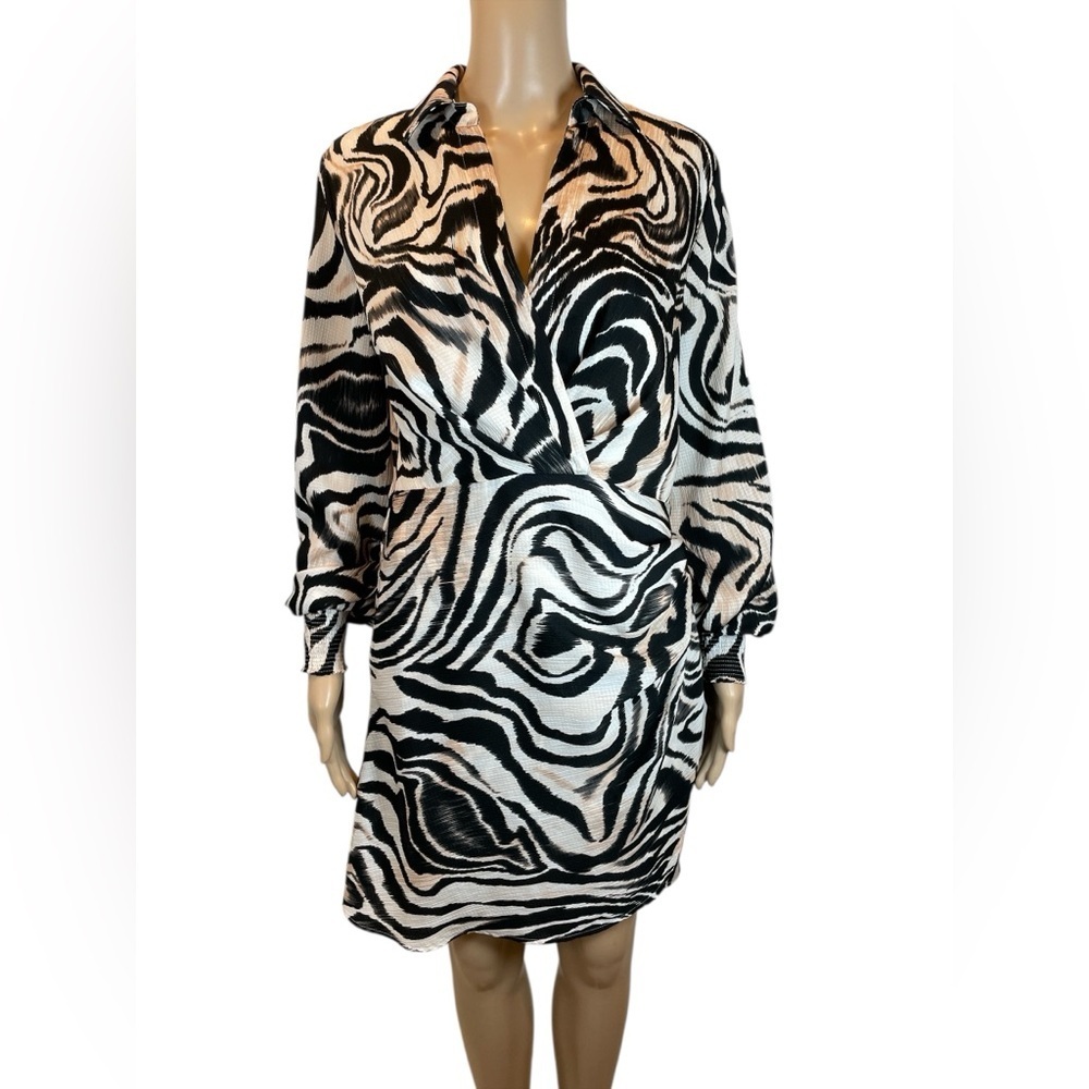 Anthropologie Zebra Print  Zebra Print Mini Wrap Dress size 8